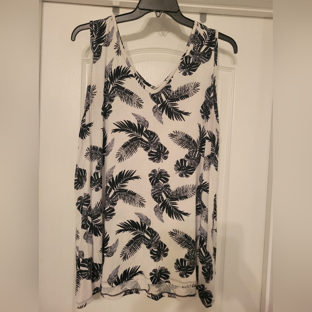 Old Navy tank top